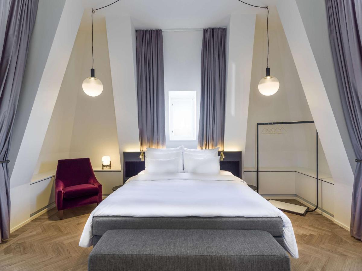 Radisson Collection, Strand Hotel, Stockholm Ngoại thất bức ảnh A bedroom at the Hotel
